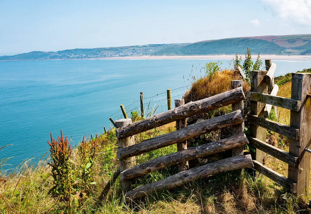 Yeotown Review: What the 5-Day Devon Retreat Includes